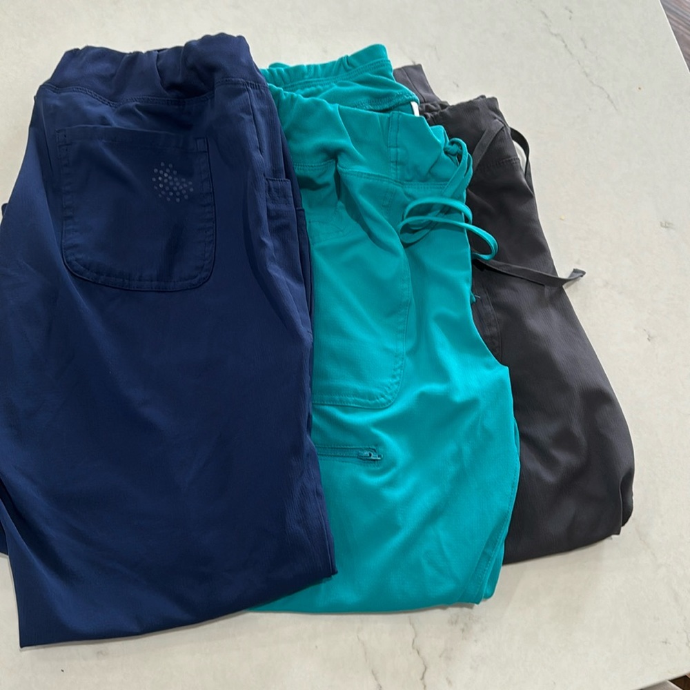 3 pairs of jogger scrubs